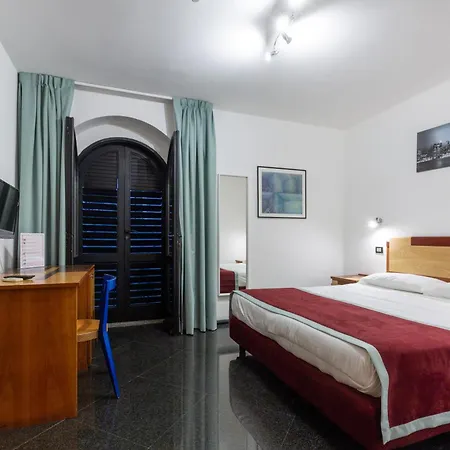 La Ventana Bed & Breakfast 3*