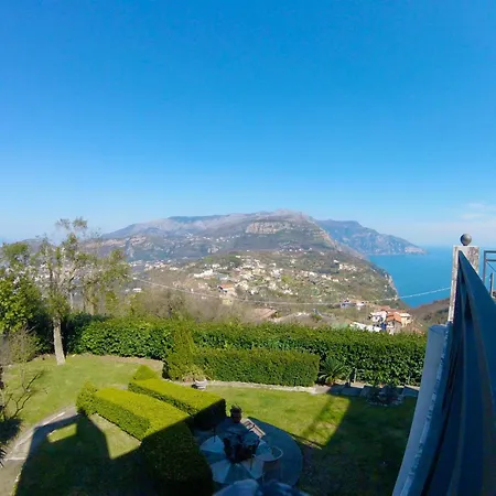 La Ventana Bed & Breakfast 3*