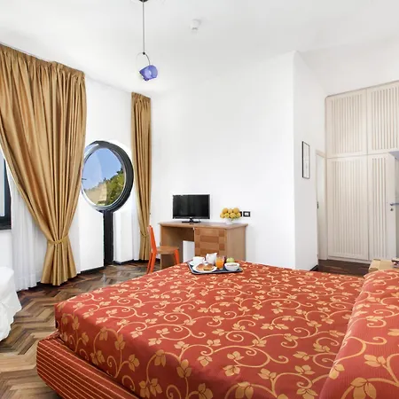 La Ventana Bed and Breakfast 4*